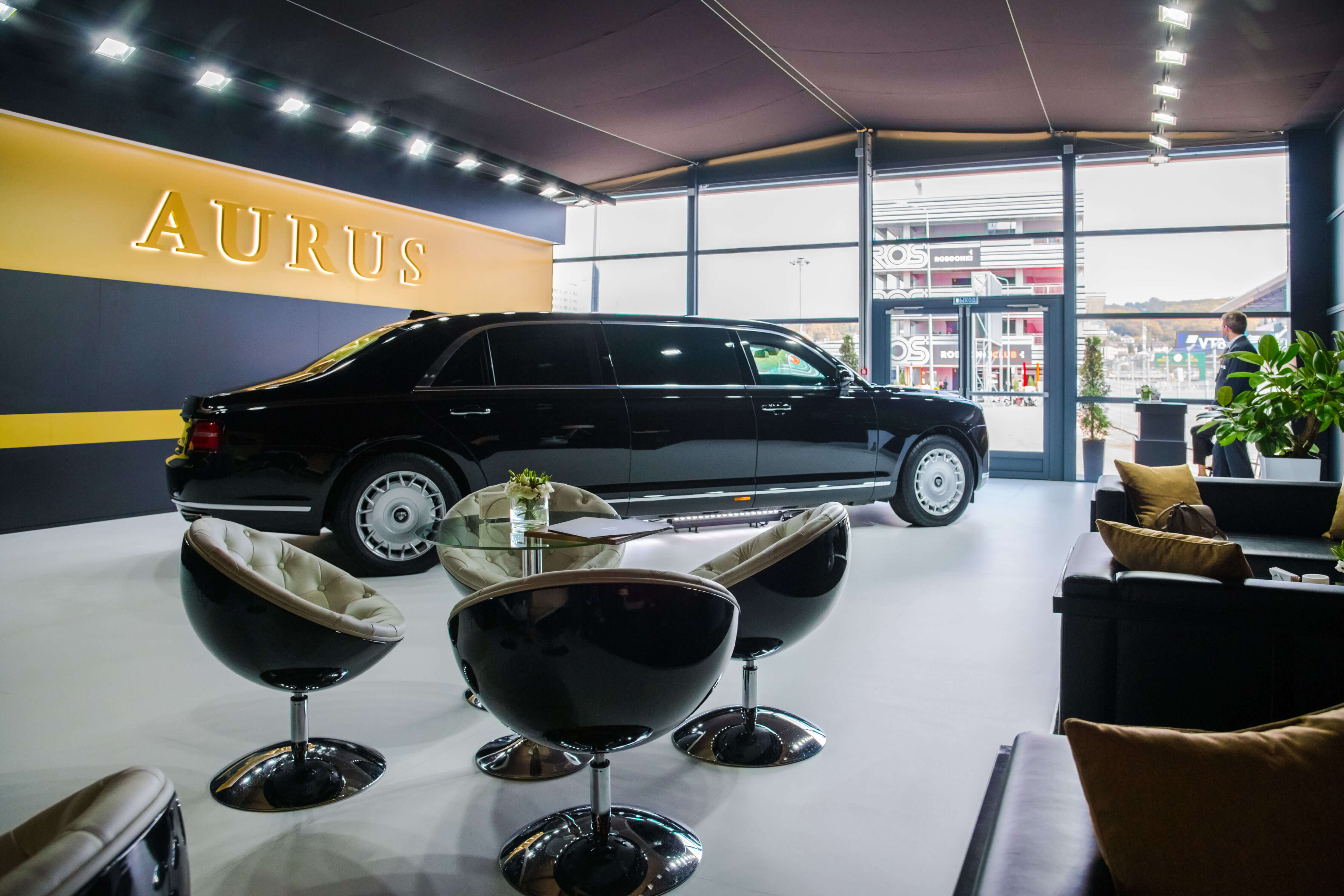 AURUS Senat Limousine: фото и видео на сайте Аурус АВИЛОН Москва